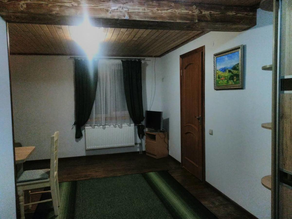 Cottage Palitra ยาบลูนิตซา ภายนอก รูปภาพ