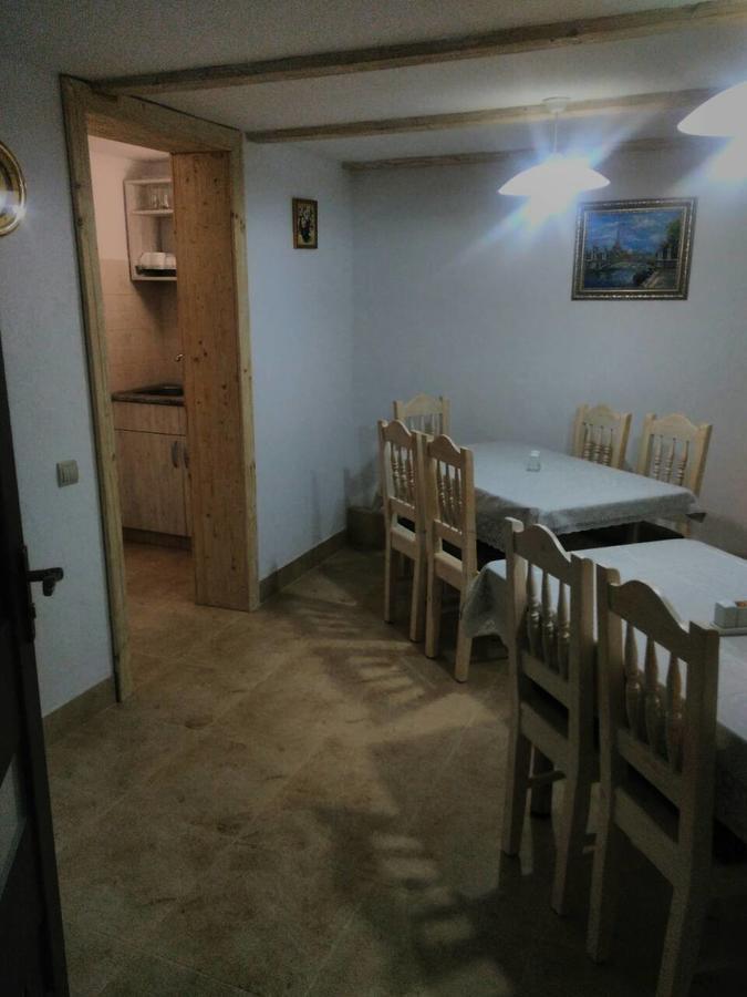 Cottage Palitra ยาบลูนิตซา ภายนอก รูปภาพ