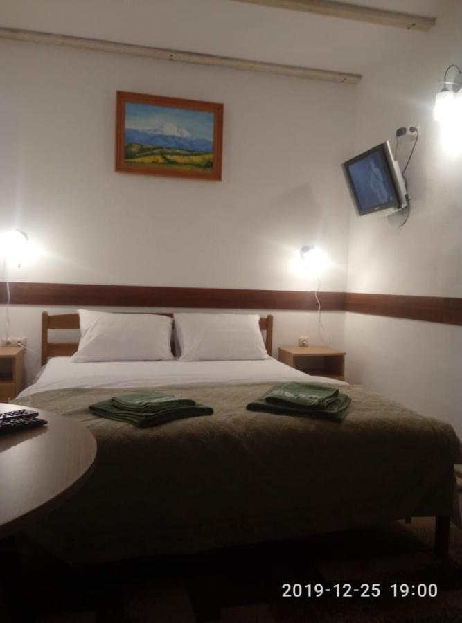 Cottage Palitra ยาบลูนิตซา ภายนอก รูปภาพ